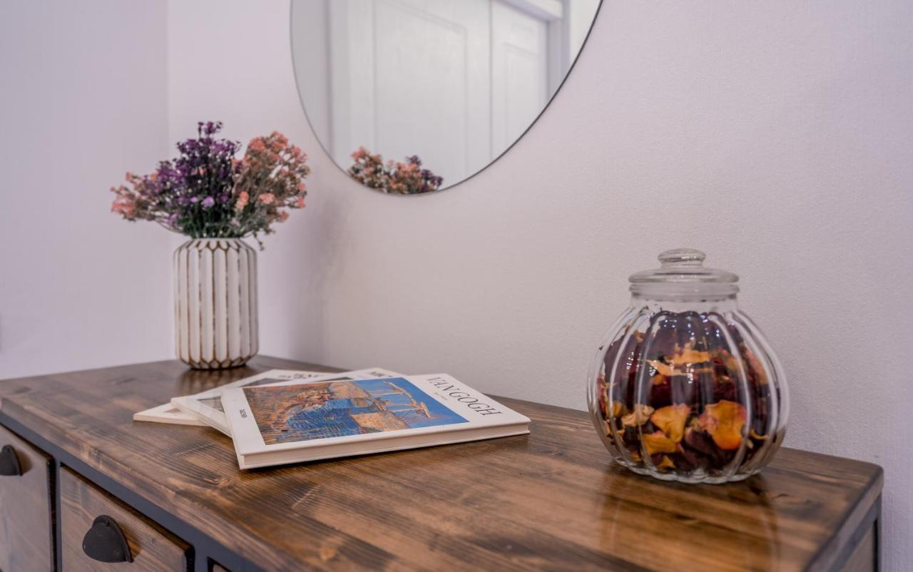 Irina'S Cozy Apartment In Old Тбілісі Екстер'єр фото